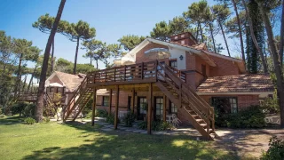  Frente Posada del Bosque Cariló