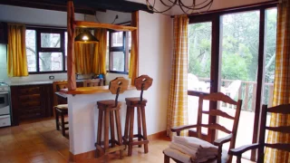 Vista de barra Aparts para 2 a 4 personas, Cabañas Alpinas, Cariló